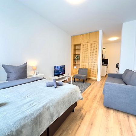 Moderne Wohnung Im Zentrum Der Altstadt - Altbau Flair, Wlan Ingolstadt Exterior photo
